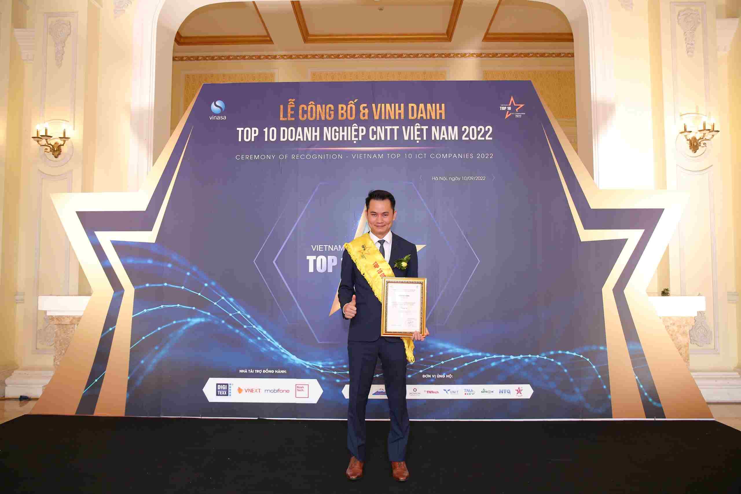 Newwave Solutions thắng lớn tại lễ trao giải thưởng Top 10 ICT và Giải thưởng Sao Khuê 2022 của Hiệp hội Phần mềm và Dịch vụ Công nghệ thông tin Việt Nam (VINASA)